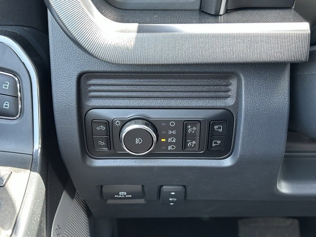New 2025 Ford F250 Platinum image 13