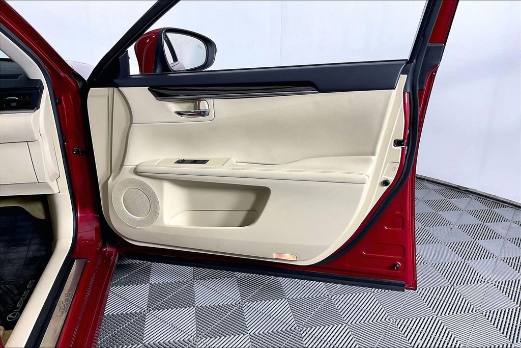 Used 2015 Lexus ES 350 image 23