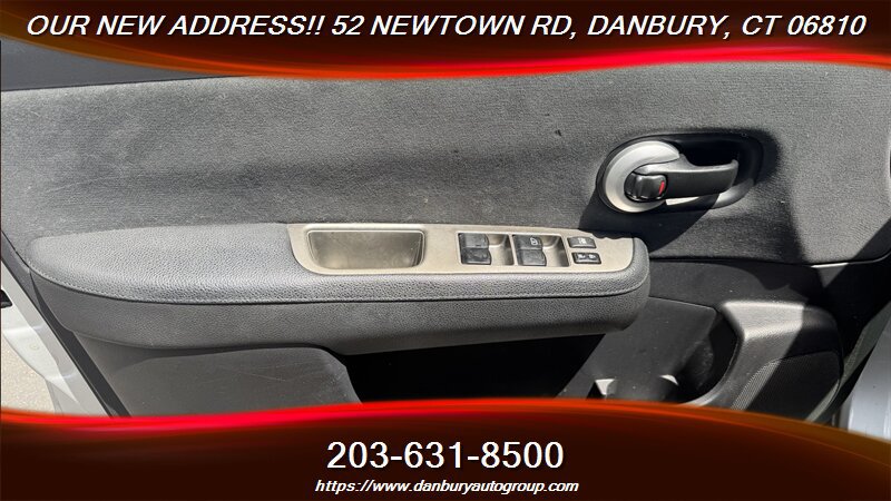 Used 2012 Nissan Versa 1.8 S w/ Special Edition Pkg FWD image 10