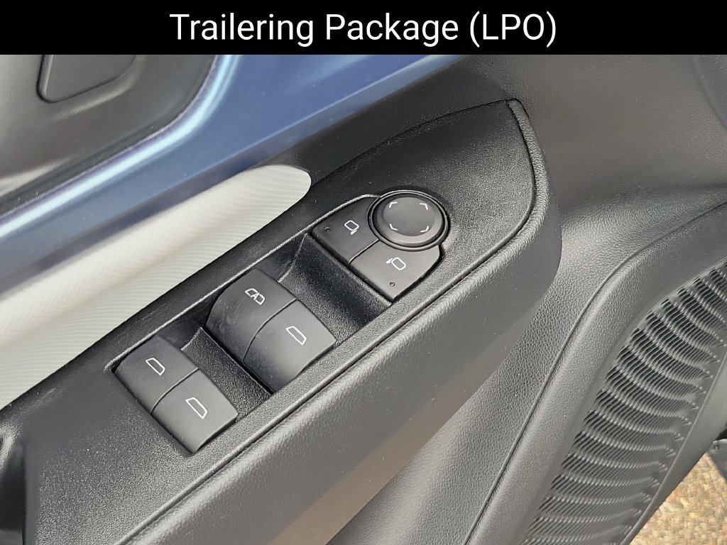 Certified 2024 Chevrolet Equinox EV LT w/ LPO, Trailering Package FWD image 11