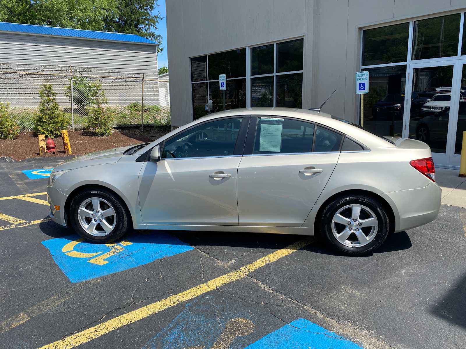 Used 2013 Chevrolet Cruze LT FWD image 13