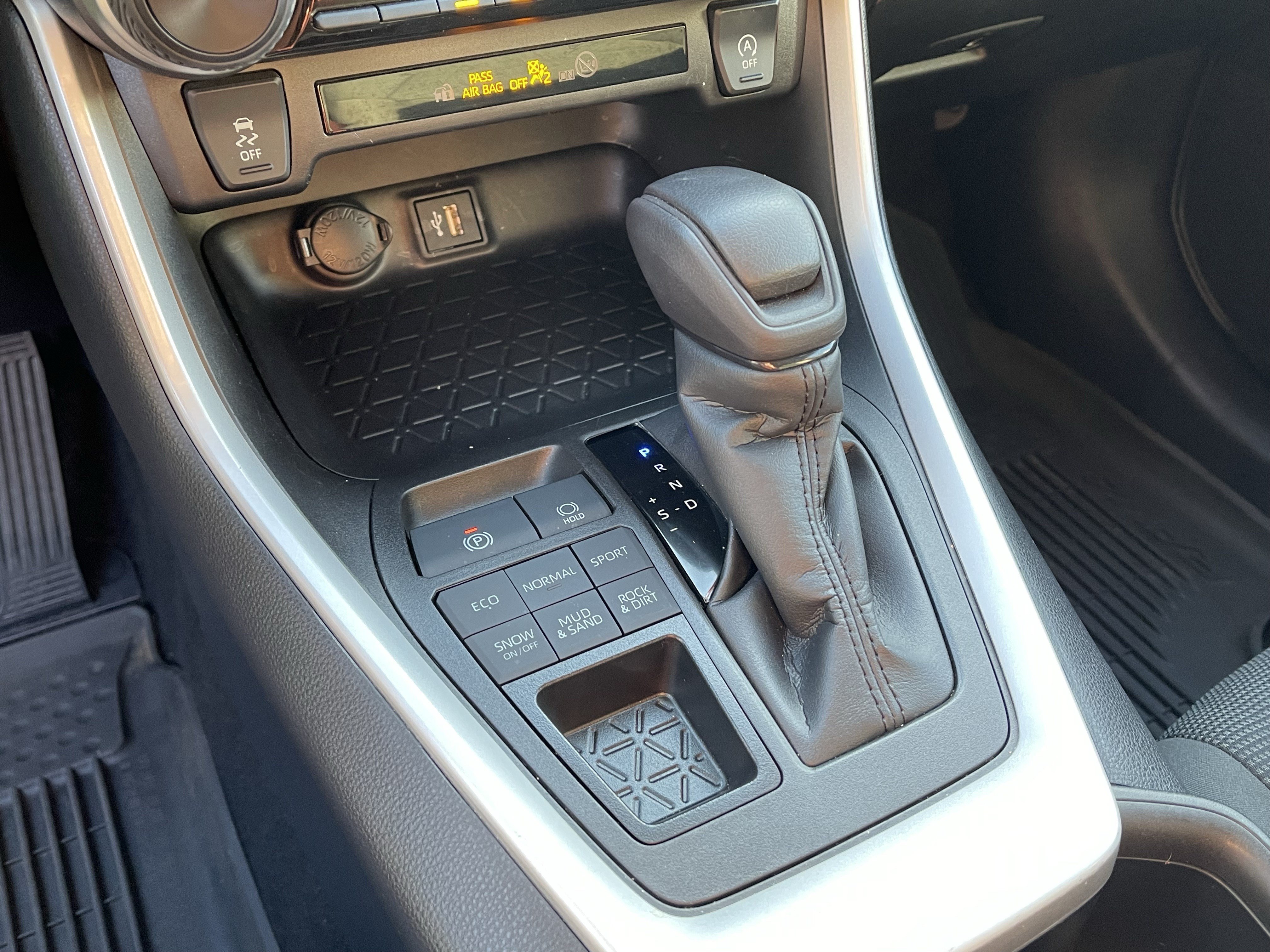 Certified 2023 Toyota RAV4 LE AWD/4WD image 22
