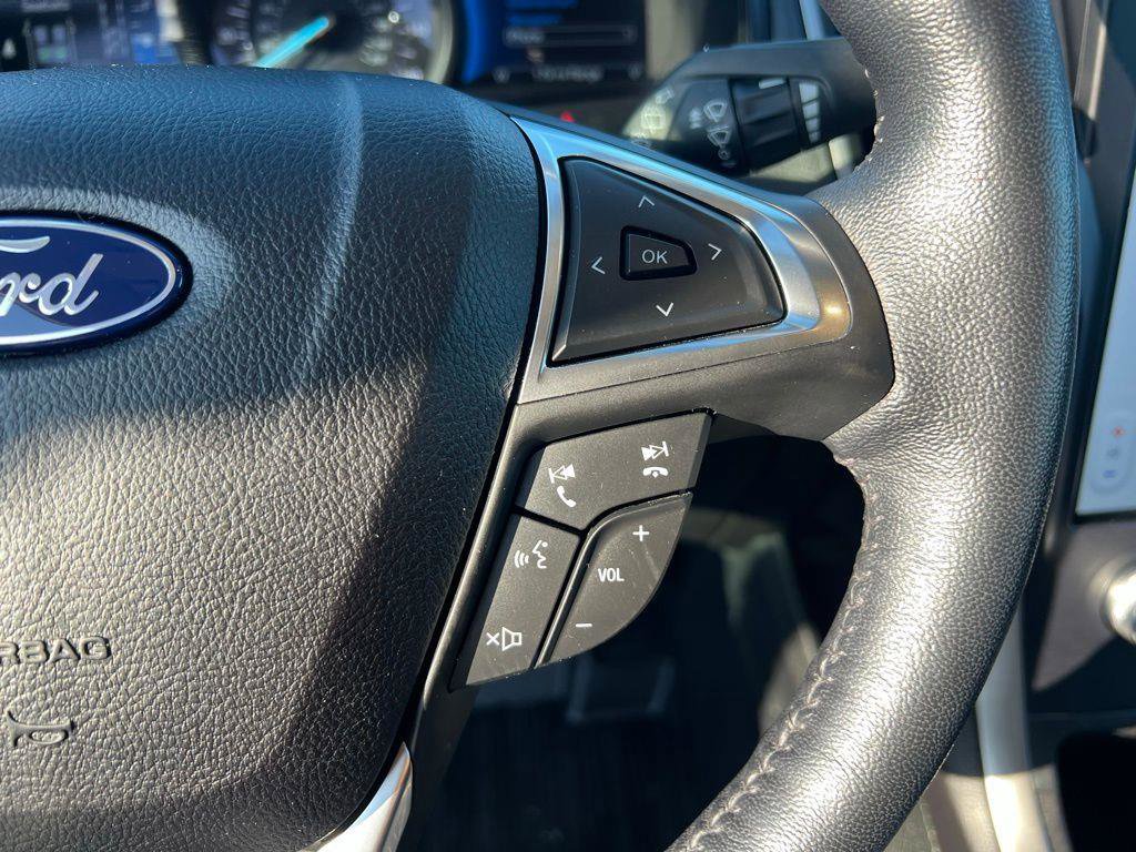 Used 2023 Ford Edge SEL w/ Convenience Package image 39