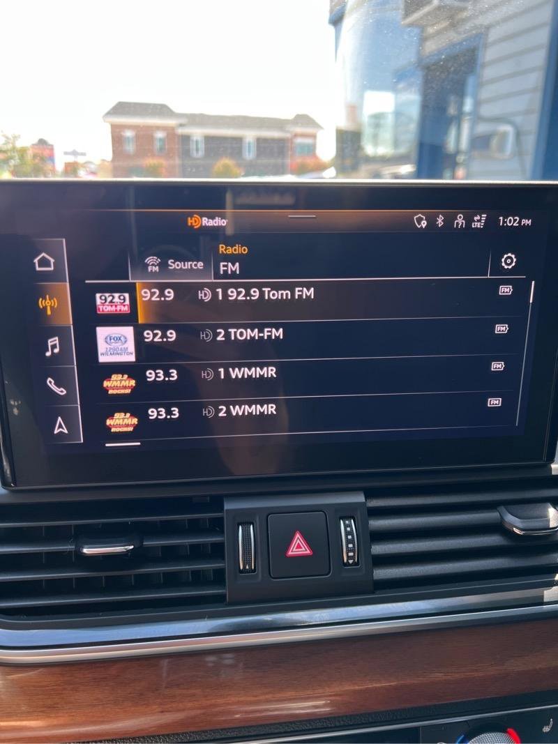 Used 2022 Audi Q5 2.0T Premium w/ Convenience Package image 32