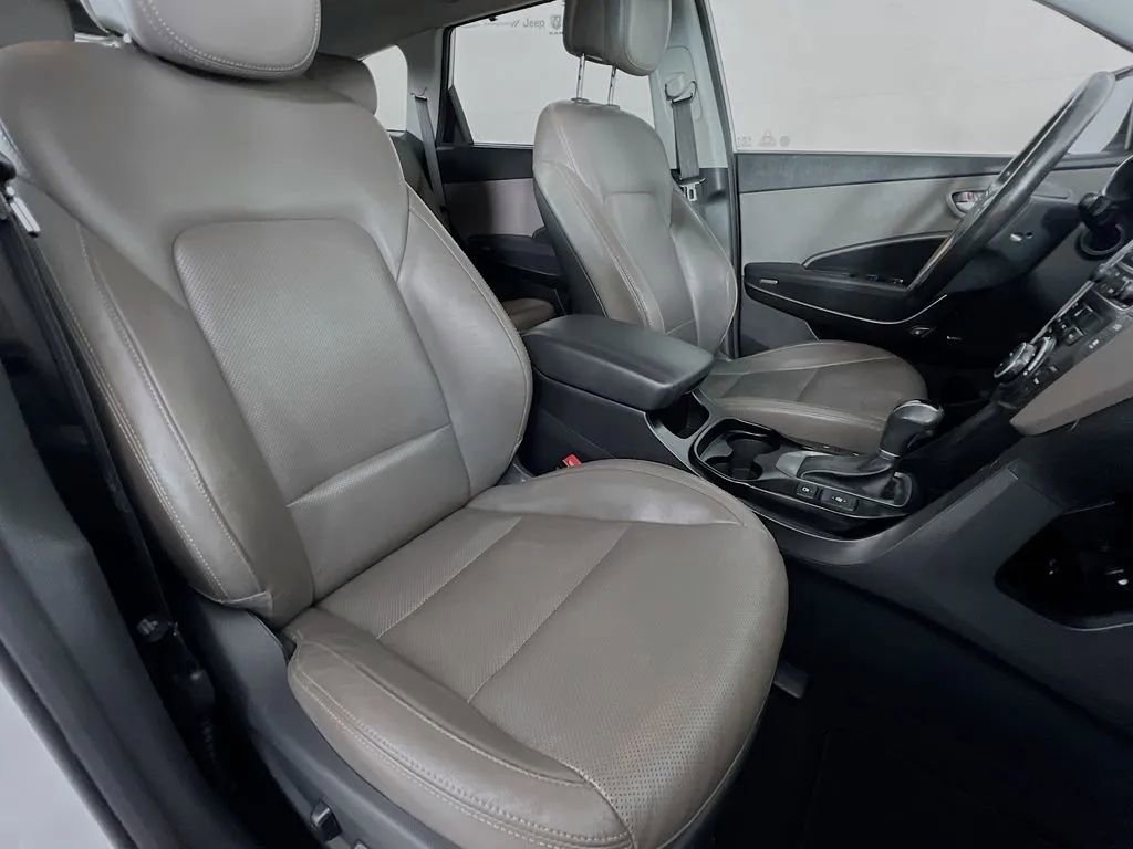 Used 2019 Hyundai Santa Fe XL w/ Cargo Package FWD image 31