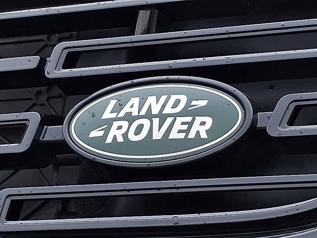 Certified 2026 Land Rover Range Rover Velar Dynamic SE AWD/4WD image 28