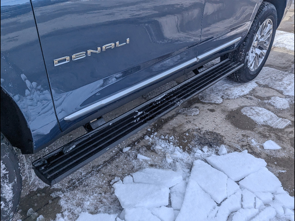 New 2026 GMC Yukon Denali w/ Sun & Power Step Package image 11