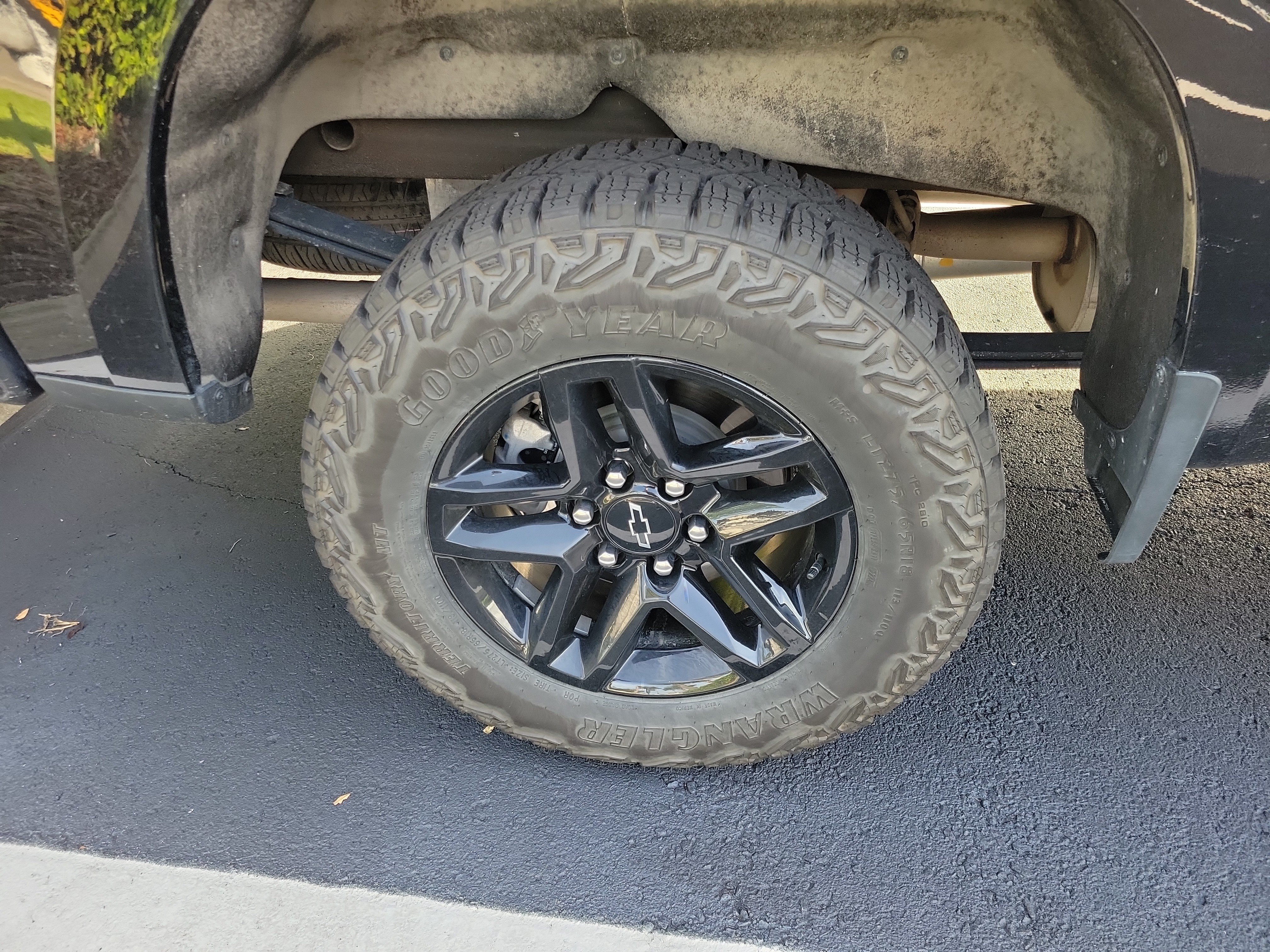 Used 2024 Chevrolet Silverado 1500 LT Trail Boss w/ Convenience Package II AWD/4WD image 18