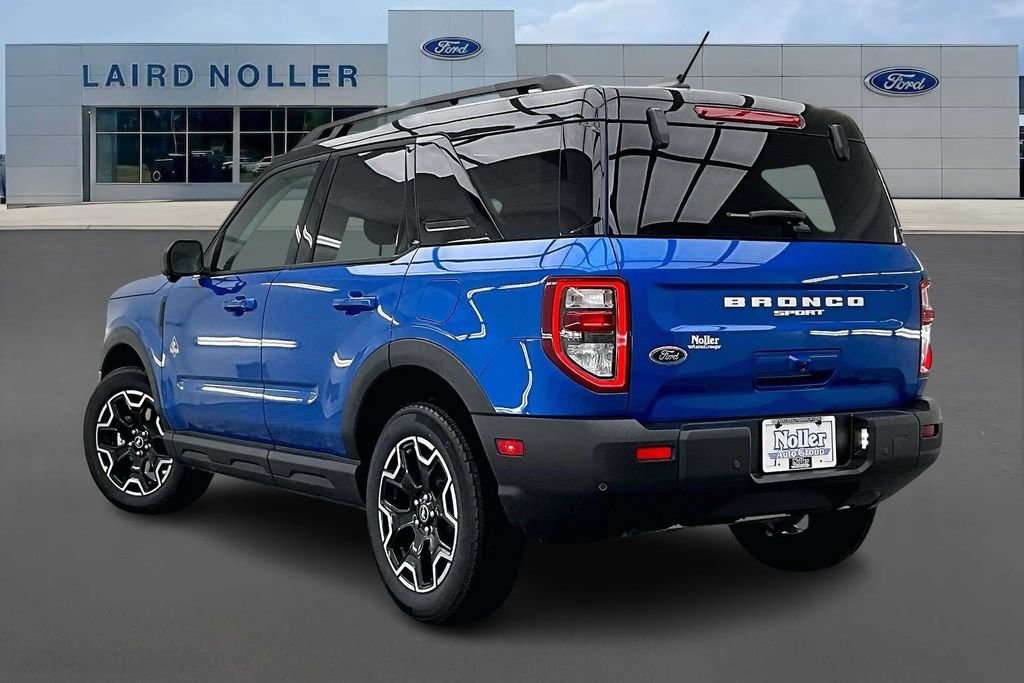 New 2025 Ford Bronco Sport Outer Banks w/ Outer Banks Tech Package+ AWD/4WD image 3