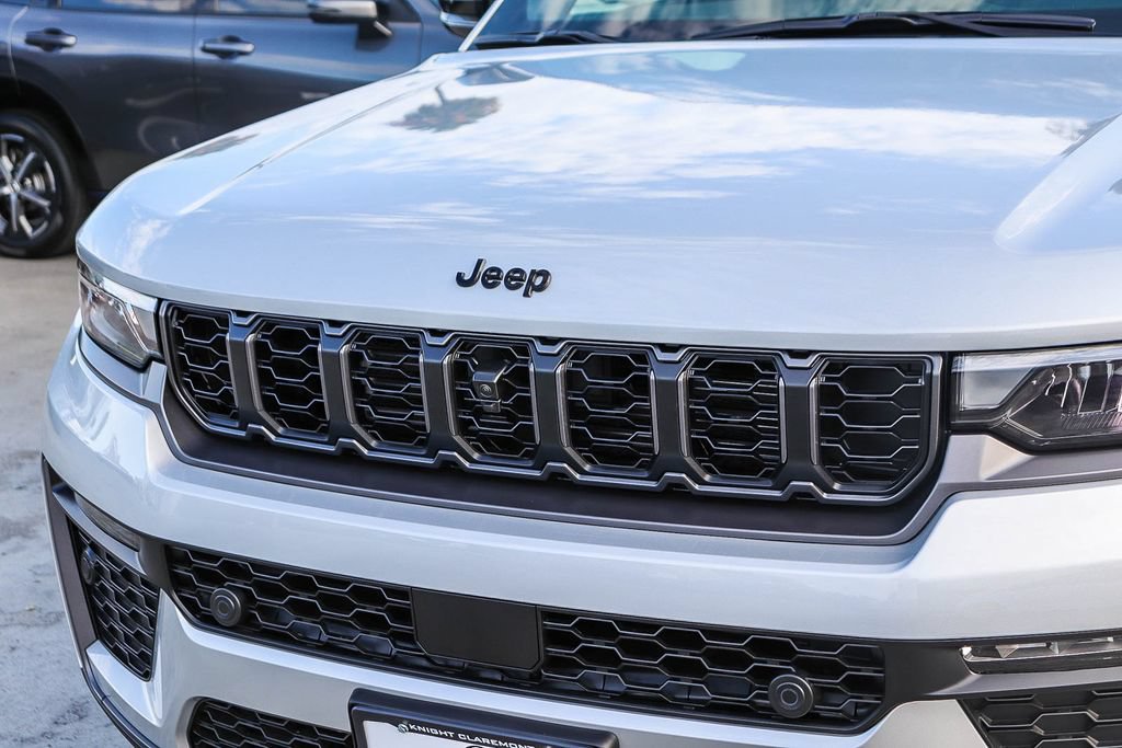 New 2026 Jeep Grand Cherokee Limited AWD/4WD image 6