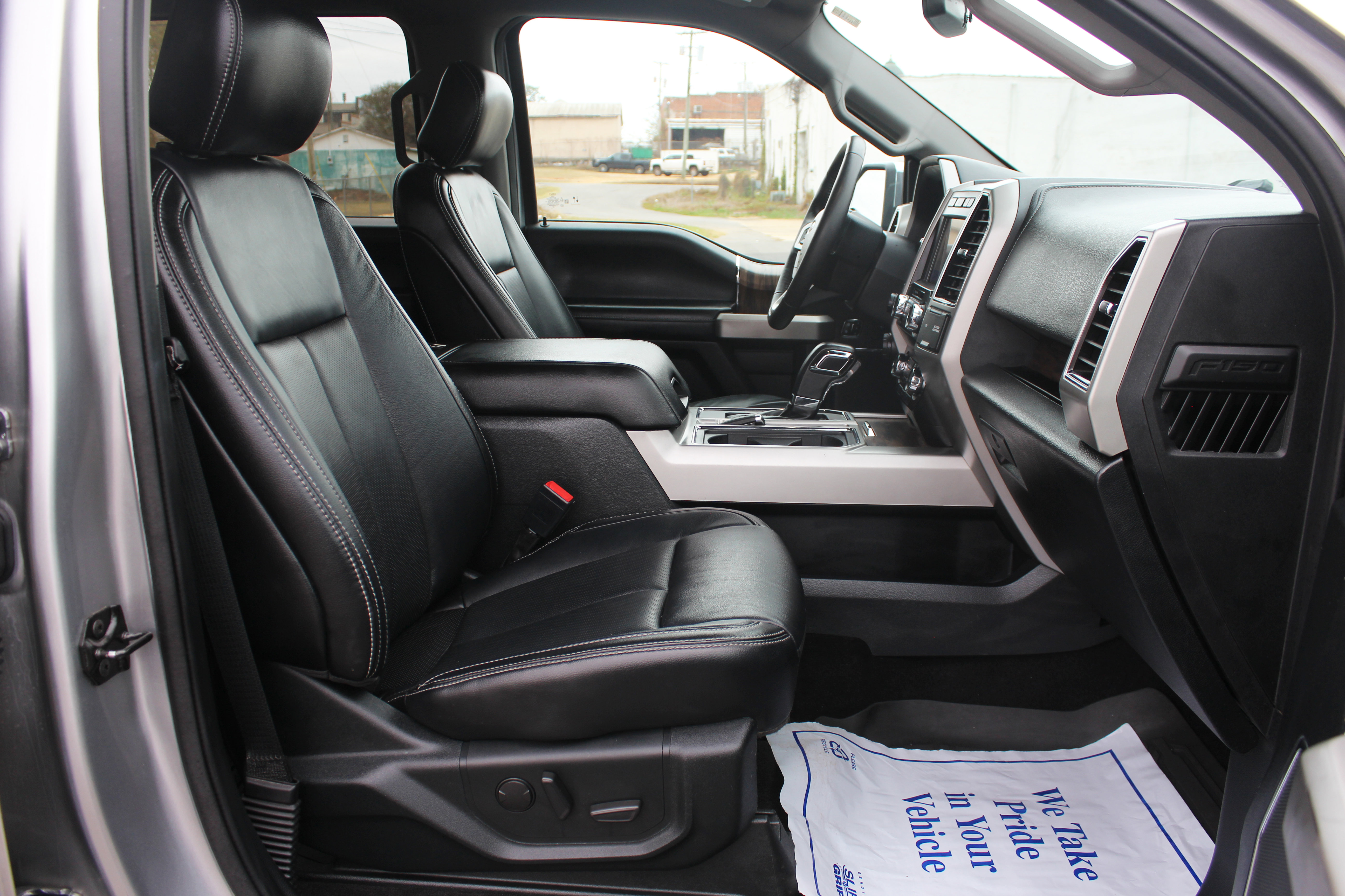 Used 2020 Ford F150 Lariat image 49