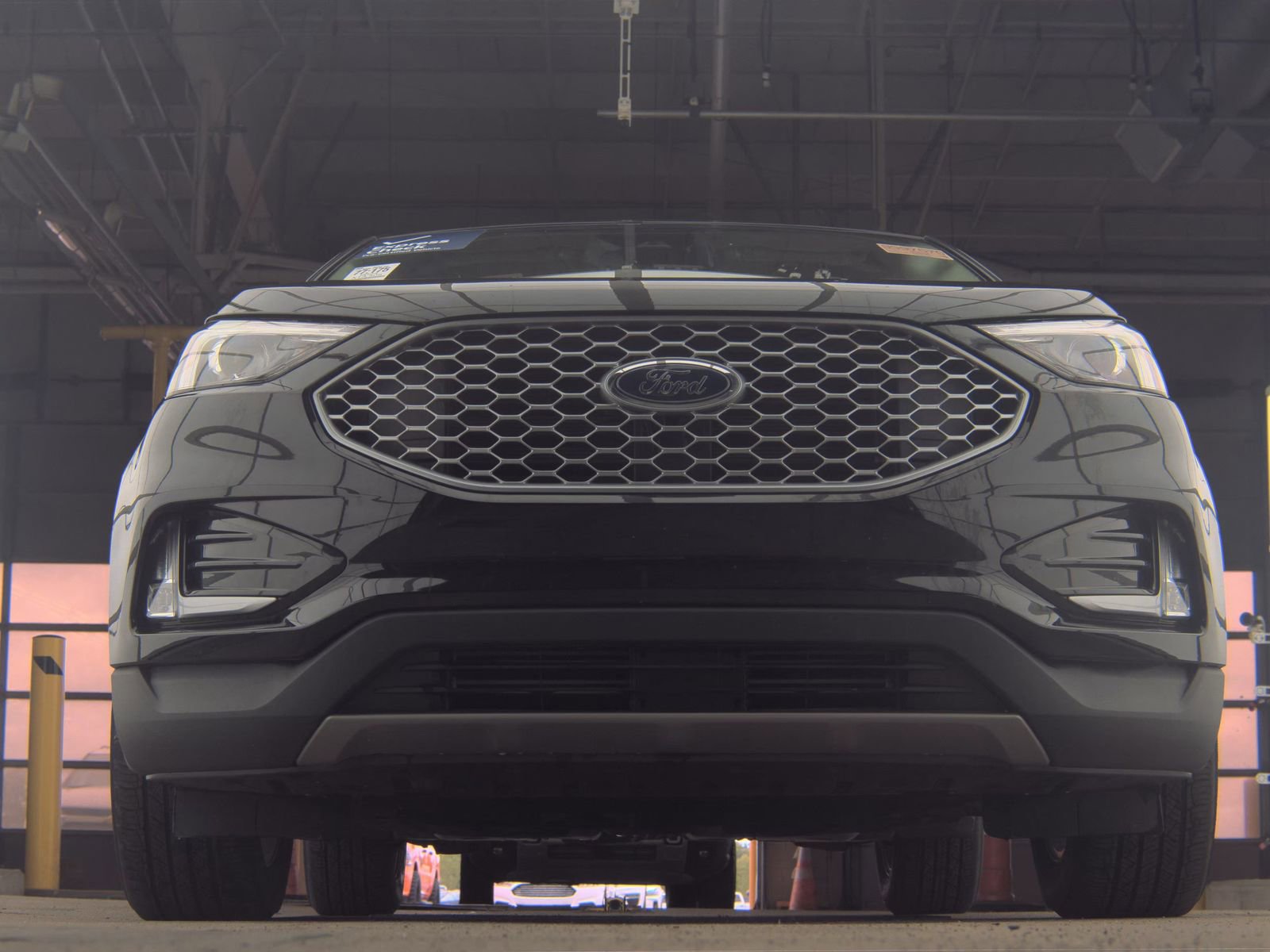 Used 2024 Ford Edge SEL w/ Convenience Package AWD/4WD image 6