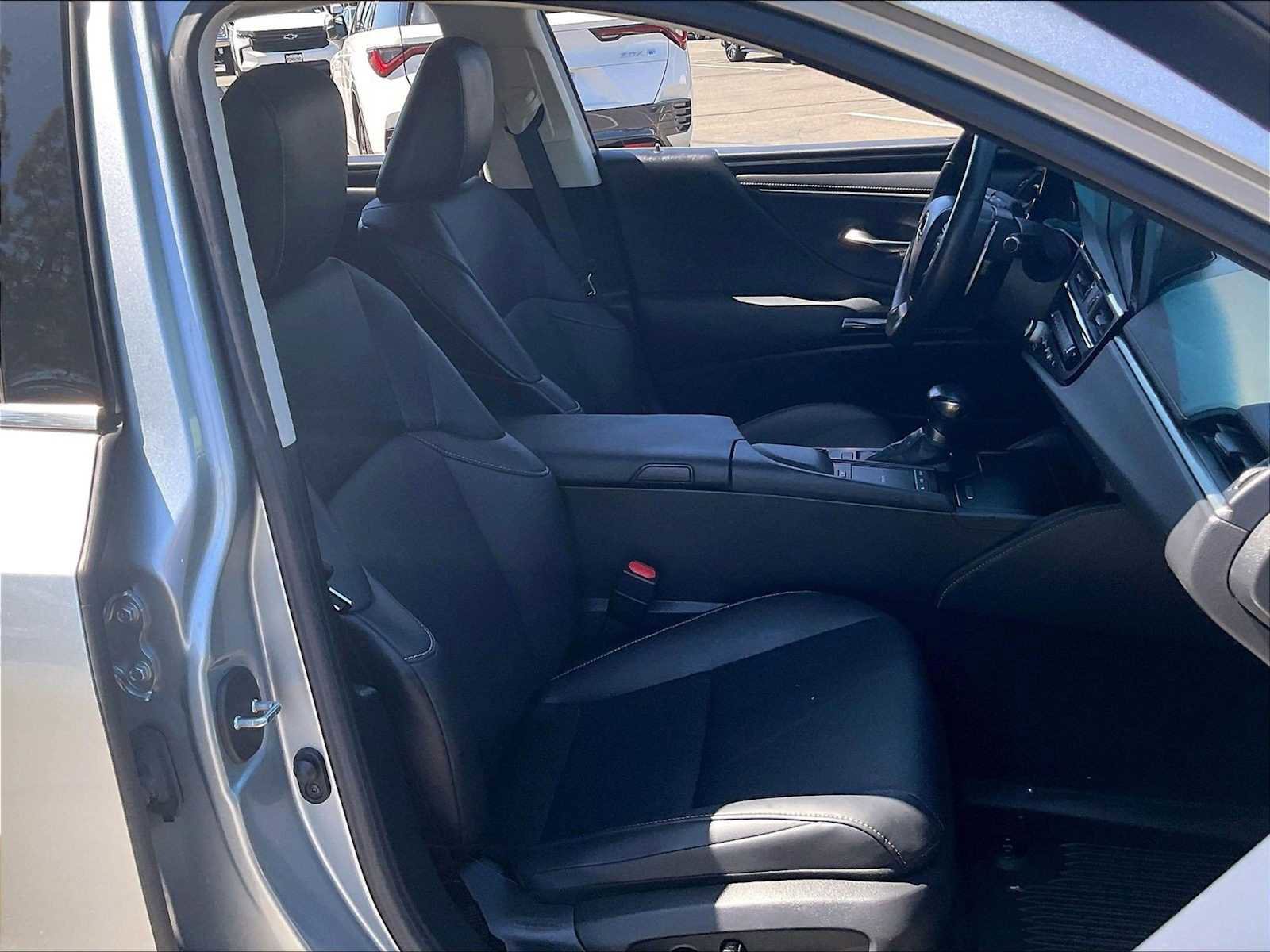 Used 2022 Lexus ES 350 w/ Accessory Package 2 FWD image 10