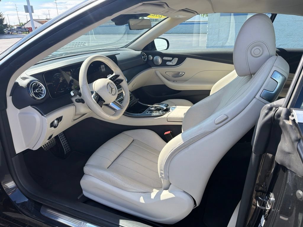 Used 2022 Mercedes-Benz E 450 4MATIC Cabriolet image 17