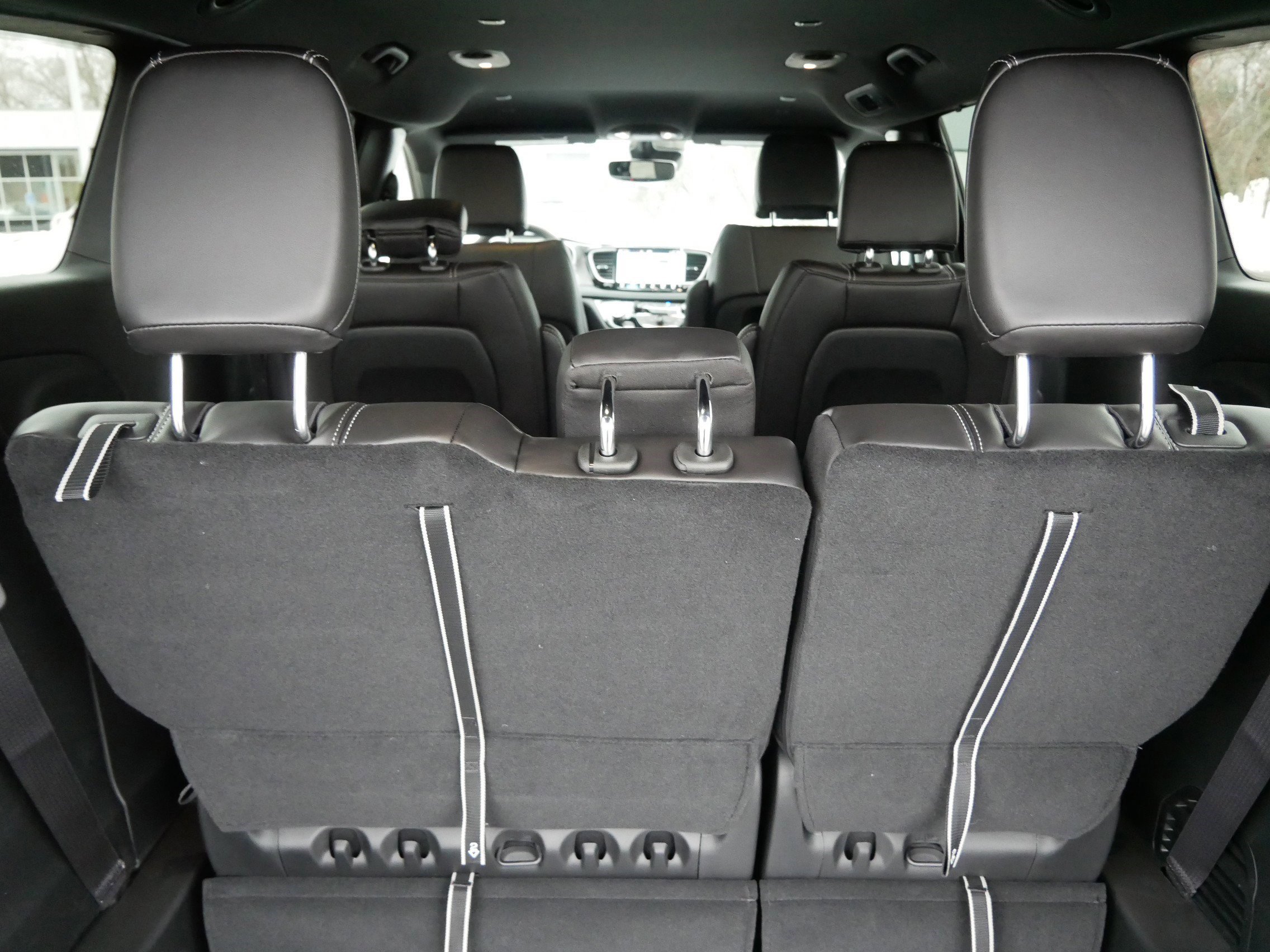 New 2026 Chrysler Pacifica Select AWD/4WD image 12