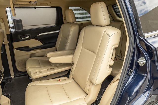 Used 2014 Toyota Highlander XLE image 13