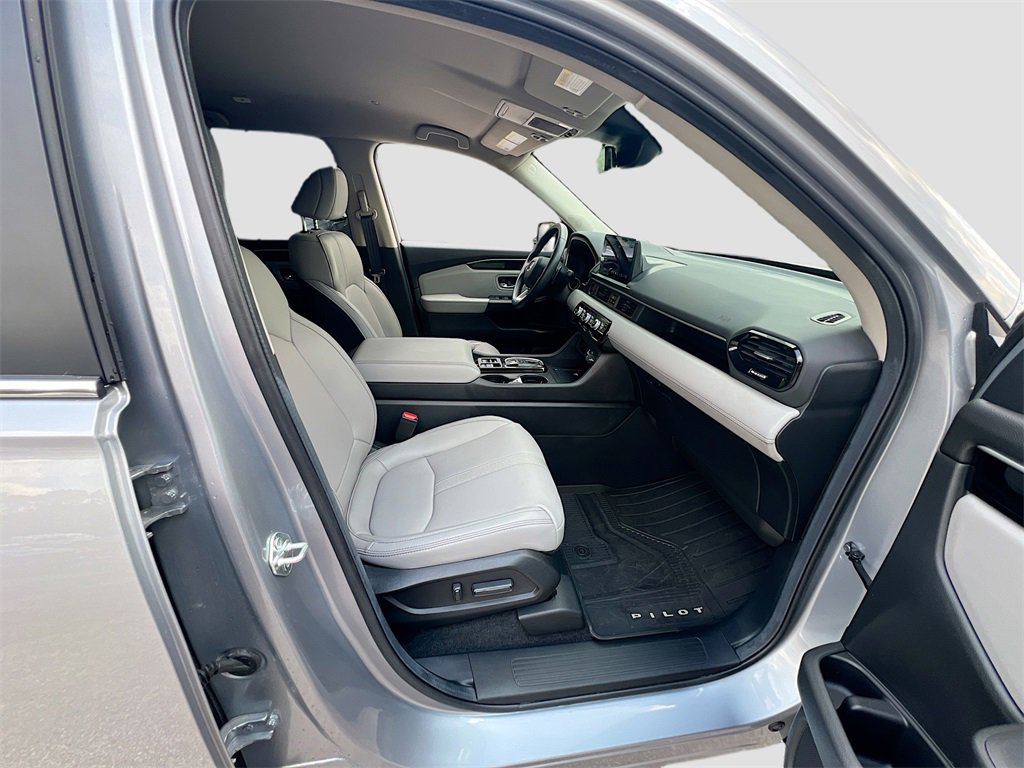 Used 2025 Honda Pilot EX-L image 29