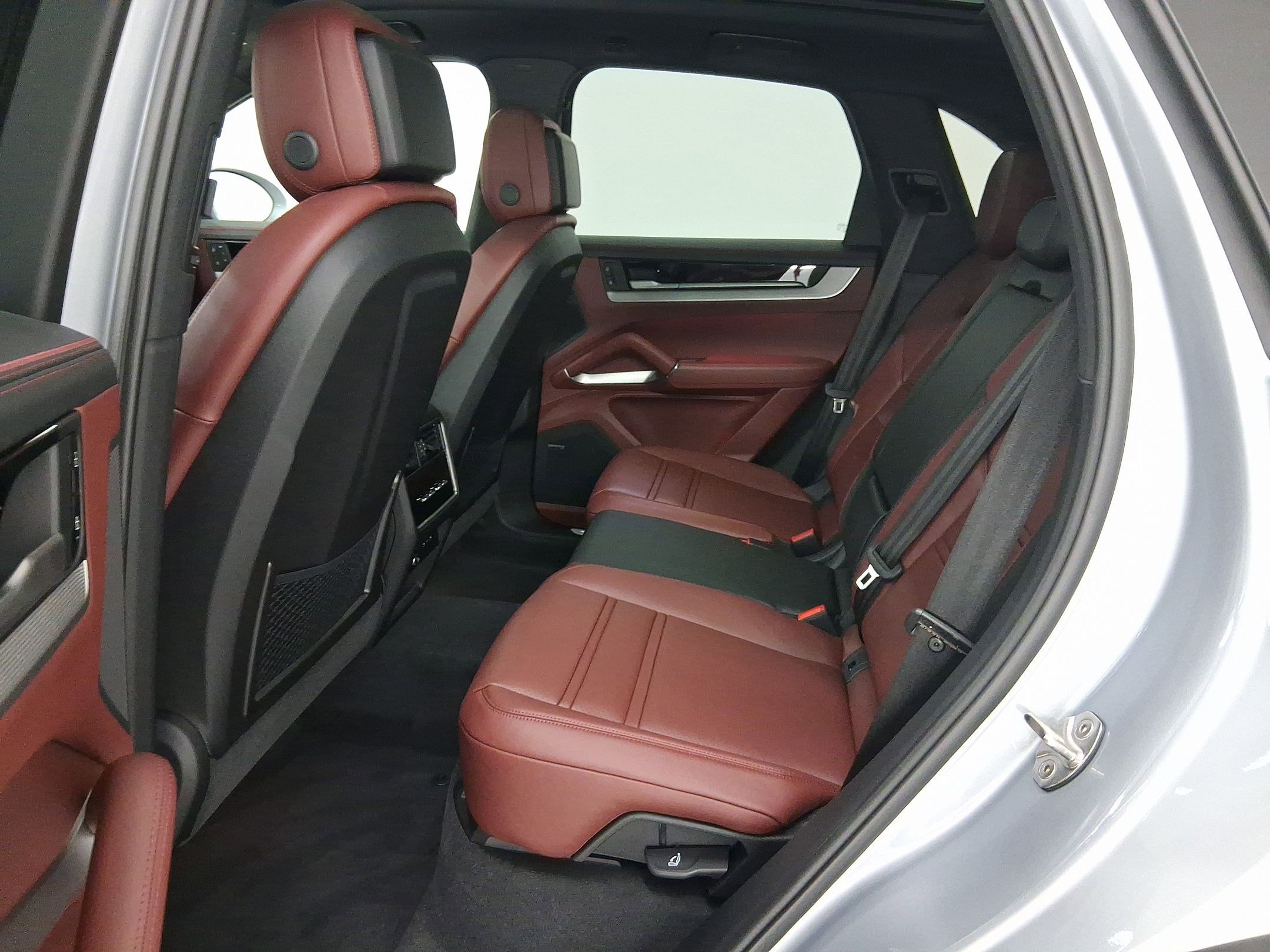 New 2026 Porsche Cayenne AWD/4WD image 13