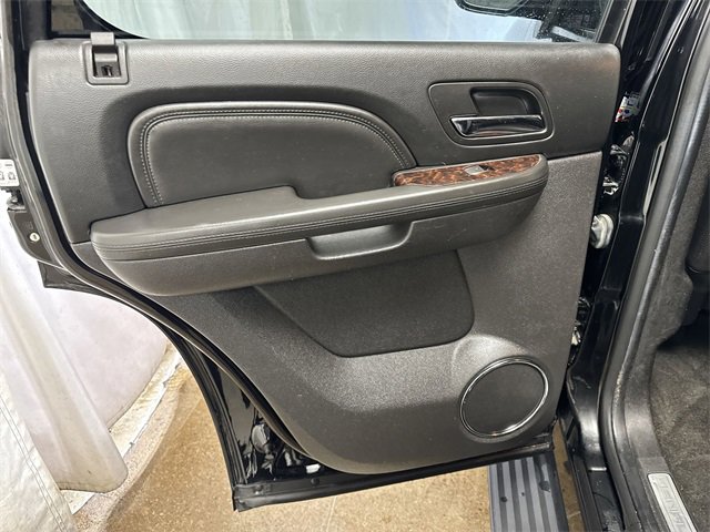 Used 2014 GMC Yukon Denali image 25