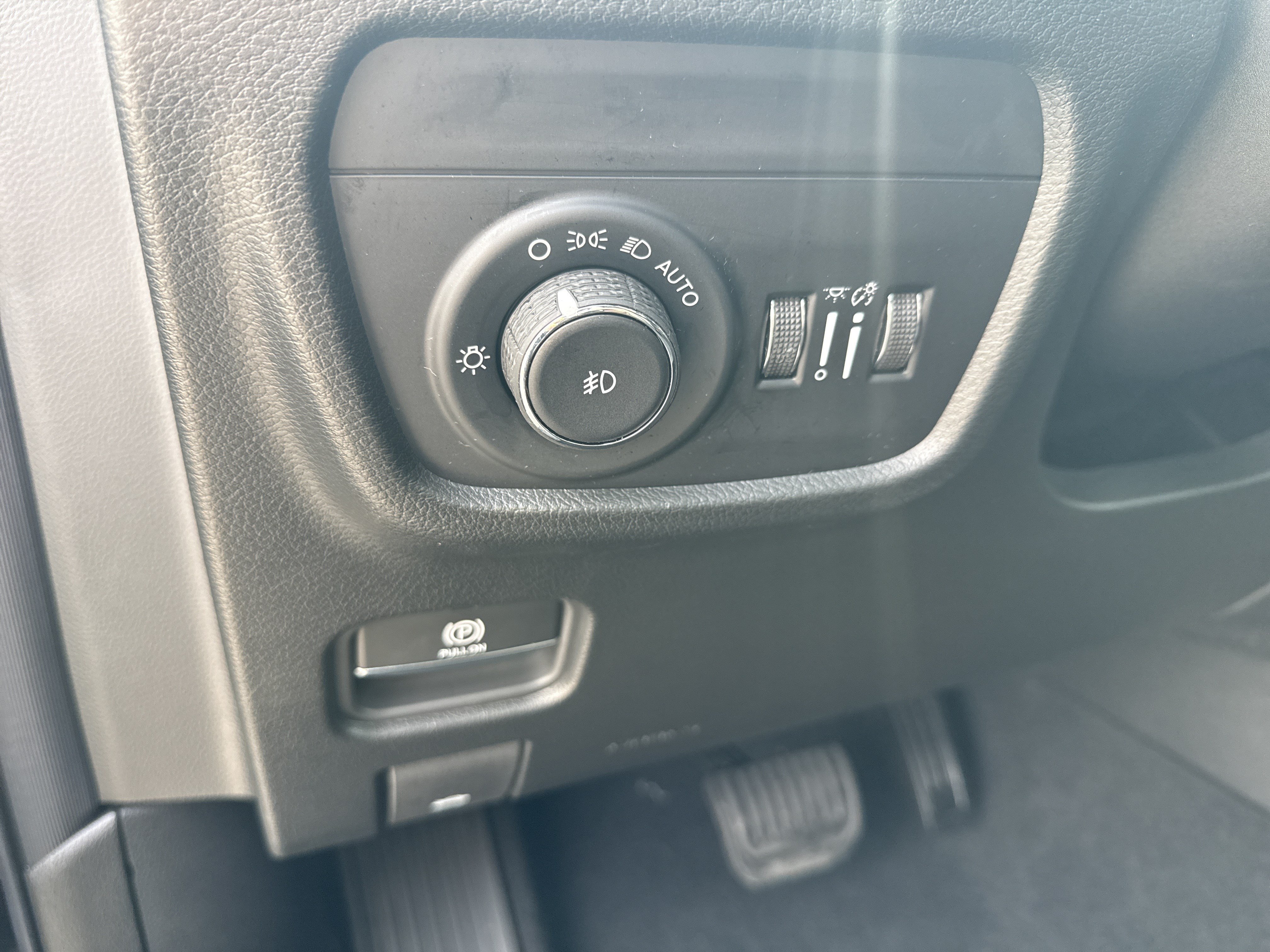 New 2026 Jeep Grand Cherokee Limited AWD/4WD image 32
