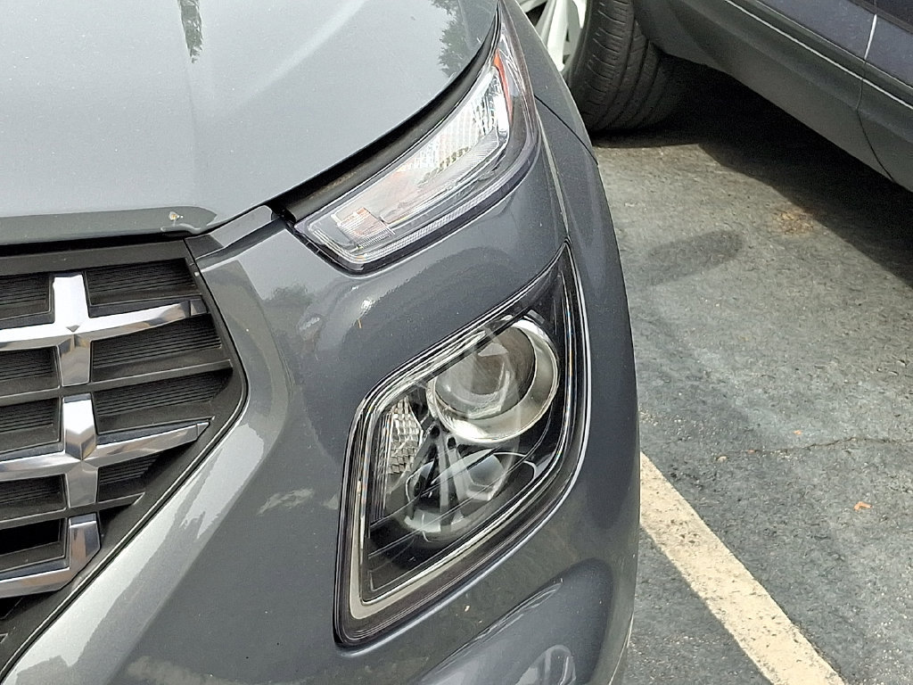 Used 2026 Hyundai Venue SEL FWD image 5