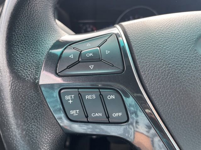 Used 2017 Ford Explorer Limited image 22