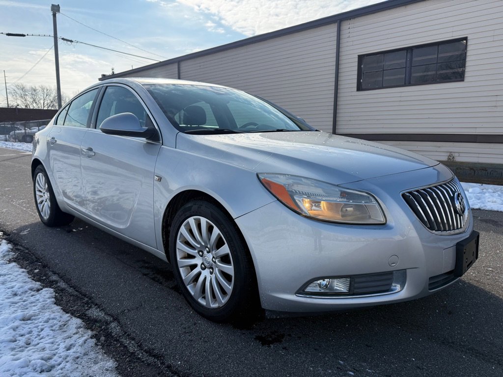 Used 2011 Buick Regal CXL w/ RL2 Preferred Equipment Group image 1