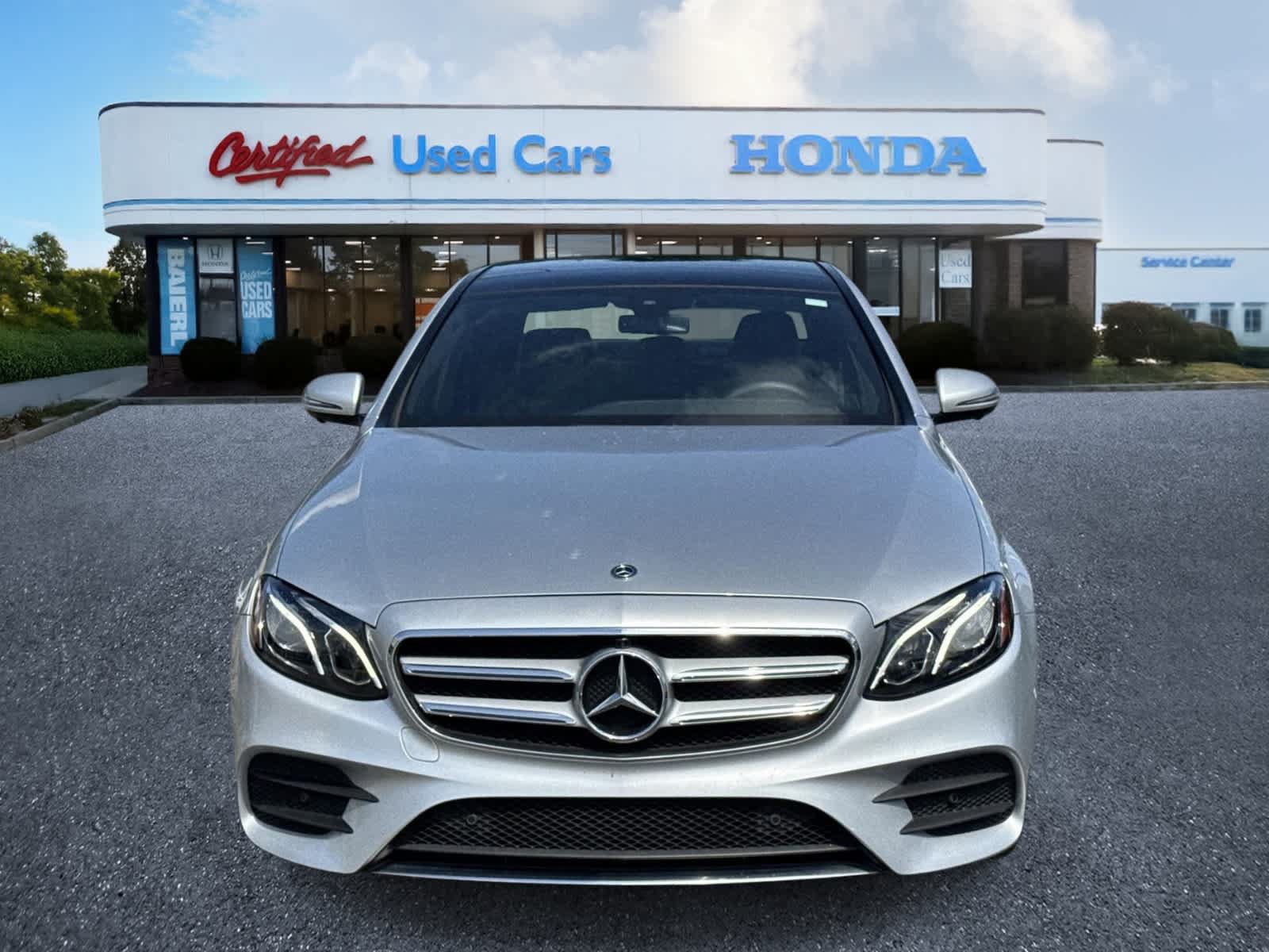 Used 2019 Mercedes-Benz E 300 4MATIC image 8