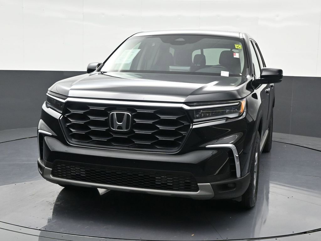 Used 2025 Honda Pilot EX-L image 8