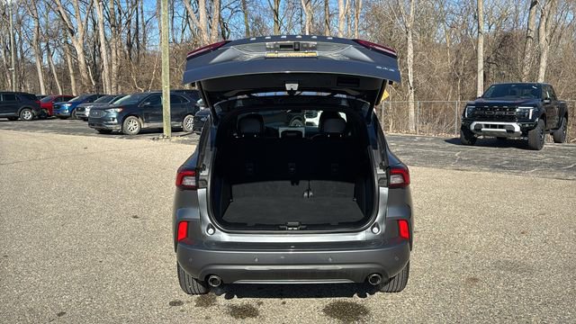 Certified 2024 Ford Escape ST-Line w/ Tech Pack #1 image 28