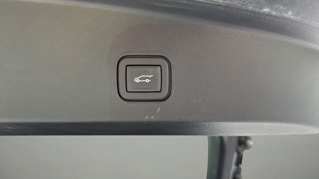 Certified 2024 Cadillac Lyriq Tech AWD/4WD image 27