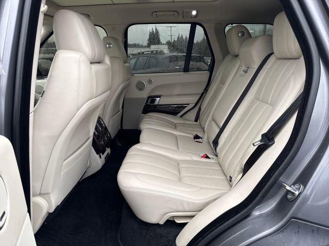 Used 2014 Land Rover Range Rover HSE image 15