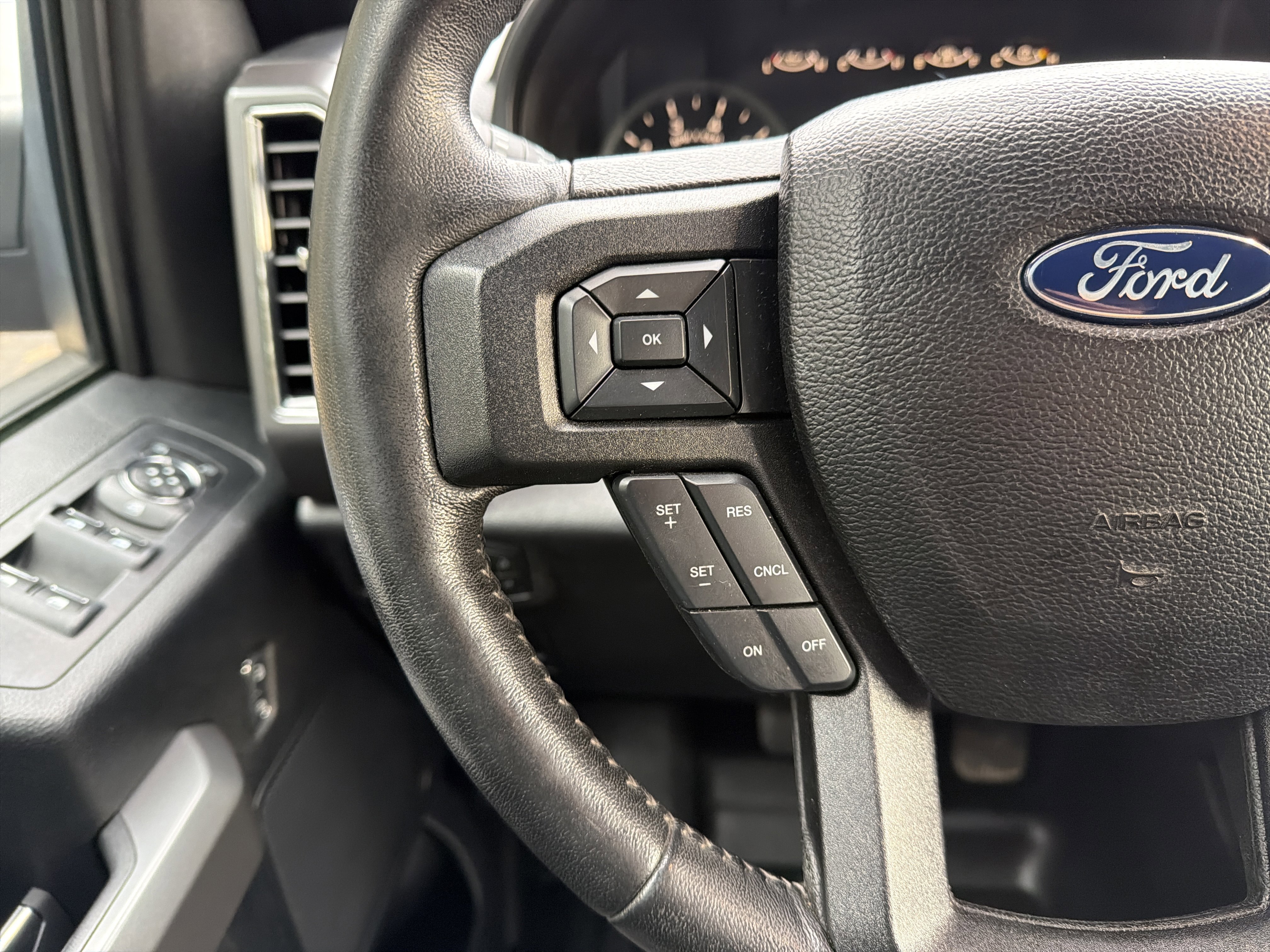 Used 2017 Ford F150 XLT w/ Equipment Group 302A Luxury image 19