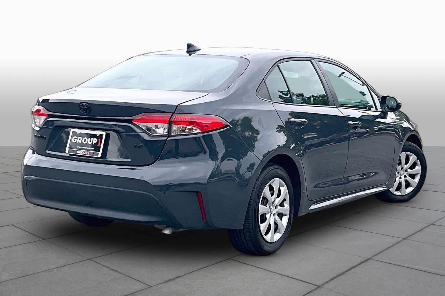 Used 2023 Toyota Corolla LE FWD image 13