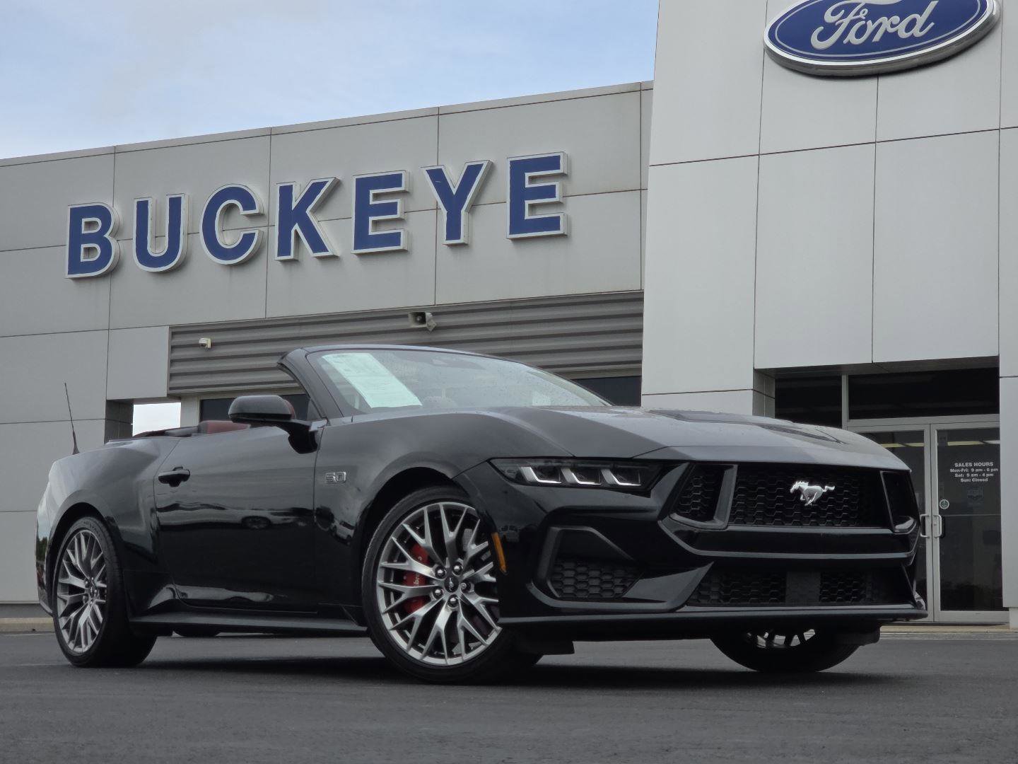 Used 2025 Ford Mustang GT Premium RWD image 2