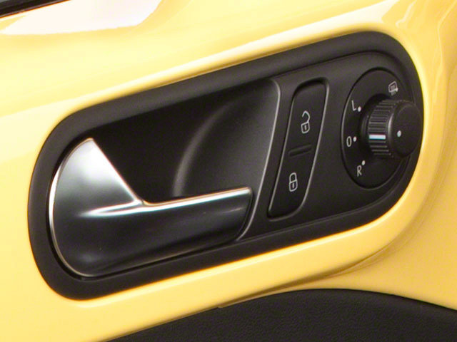 Used 2012 Volkswagen Beetle 2.5 image 18