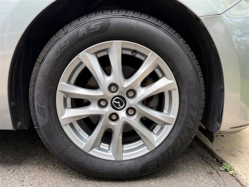 Used 2014 MAZDA MAZDA3 i Touring w/ Technology Package FWD image 49