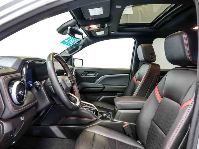 Certified 2023 Chevrolet Colorado Z71 w/ Z71 Convenience Package 2 AWD/4WD image 13