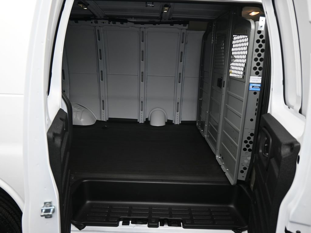 New 2025 Chevrolet Express 2500 w/ Driver Convenience Package image 38