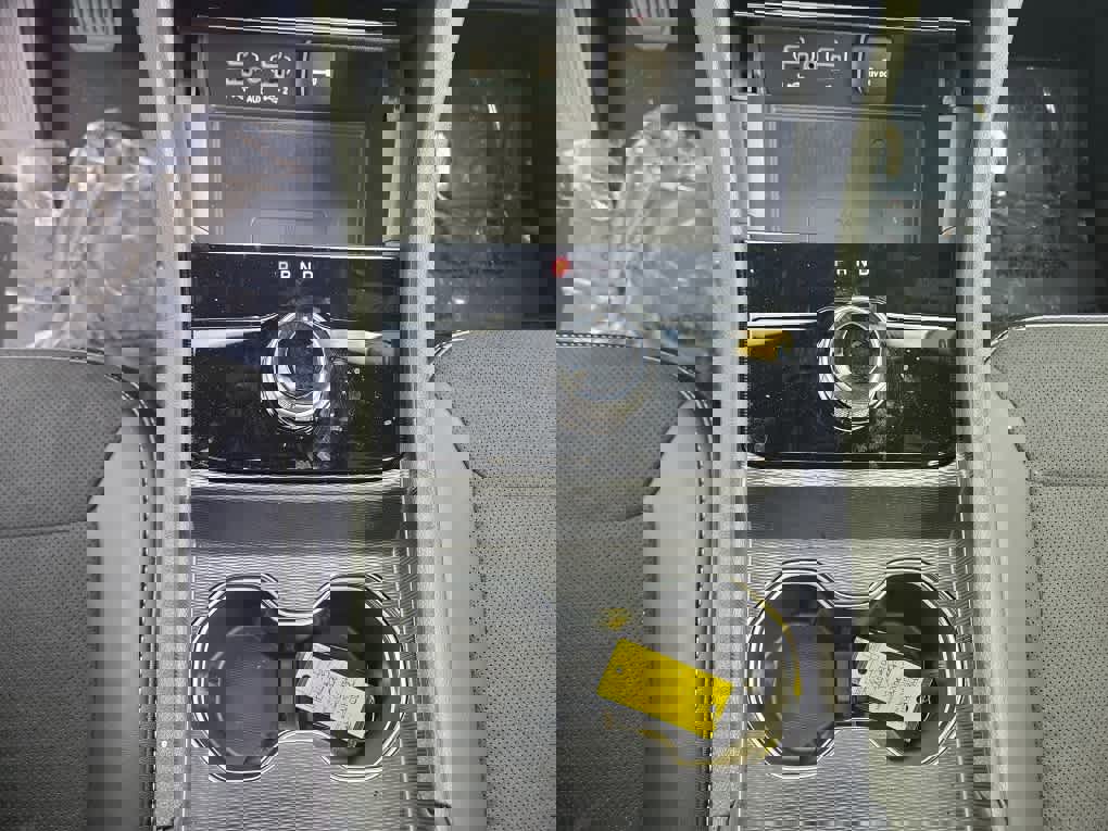 Used 2025 Jeep Grand Cherokee L Altitude AWD/4WD image 16