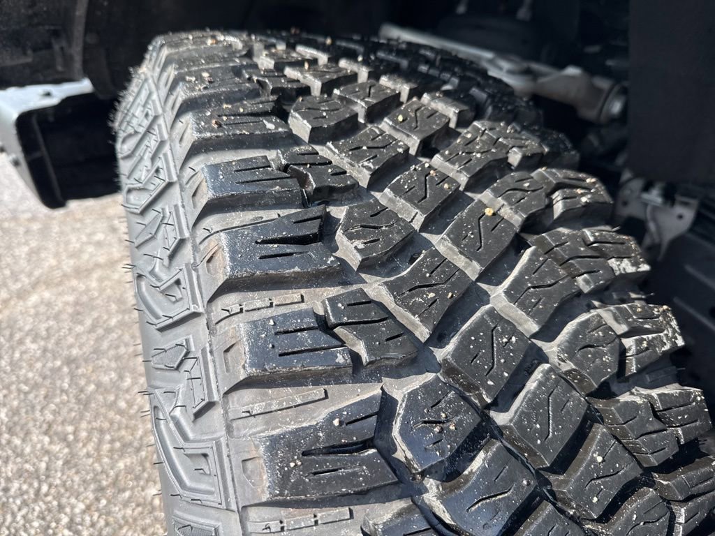 Used 2023 Ford Bronco Black Diamond w/ Sasquatch Package AWD/4WD image 4