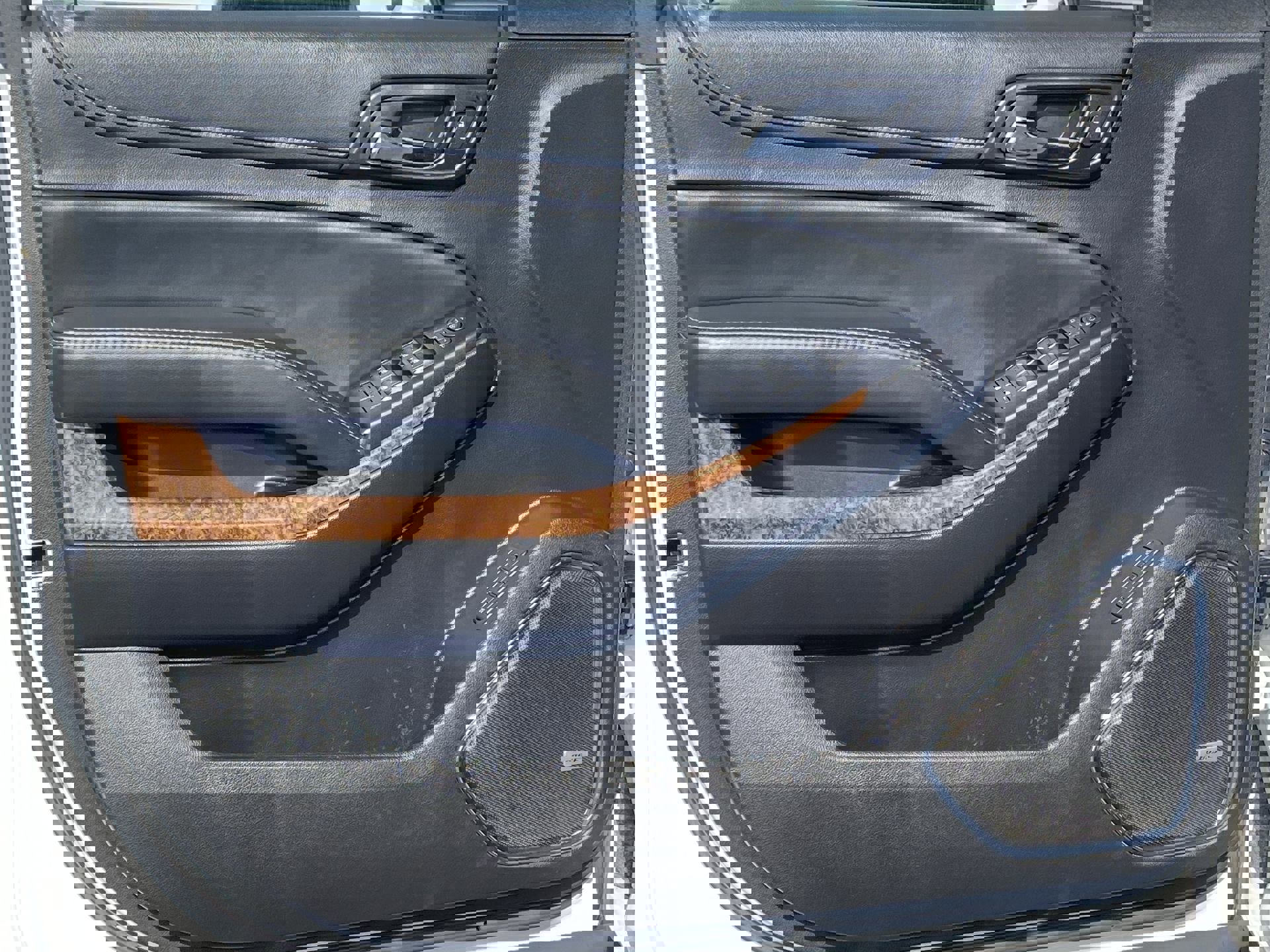 Used 2016 Chevrolet Tahoe LTZ image 27