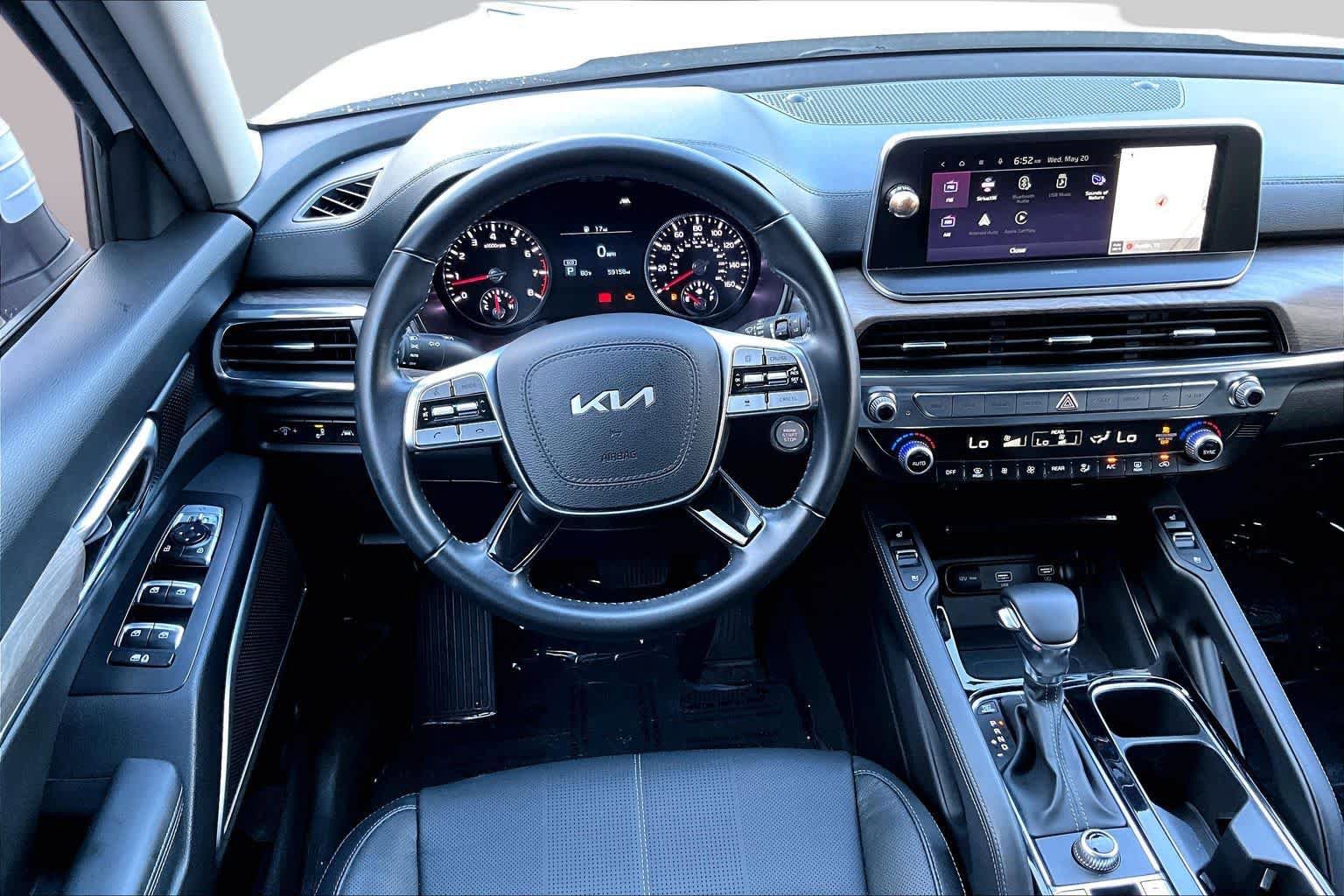 Used 2022 Kia Telluride EX w/ EX Premium Package FWD image 6