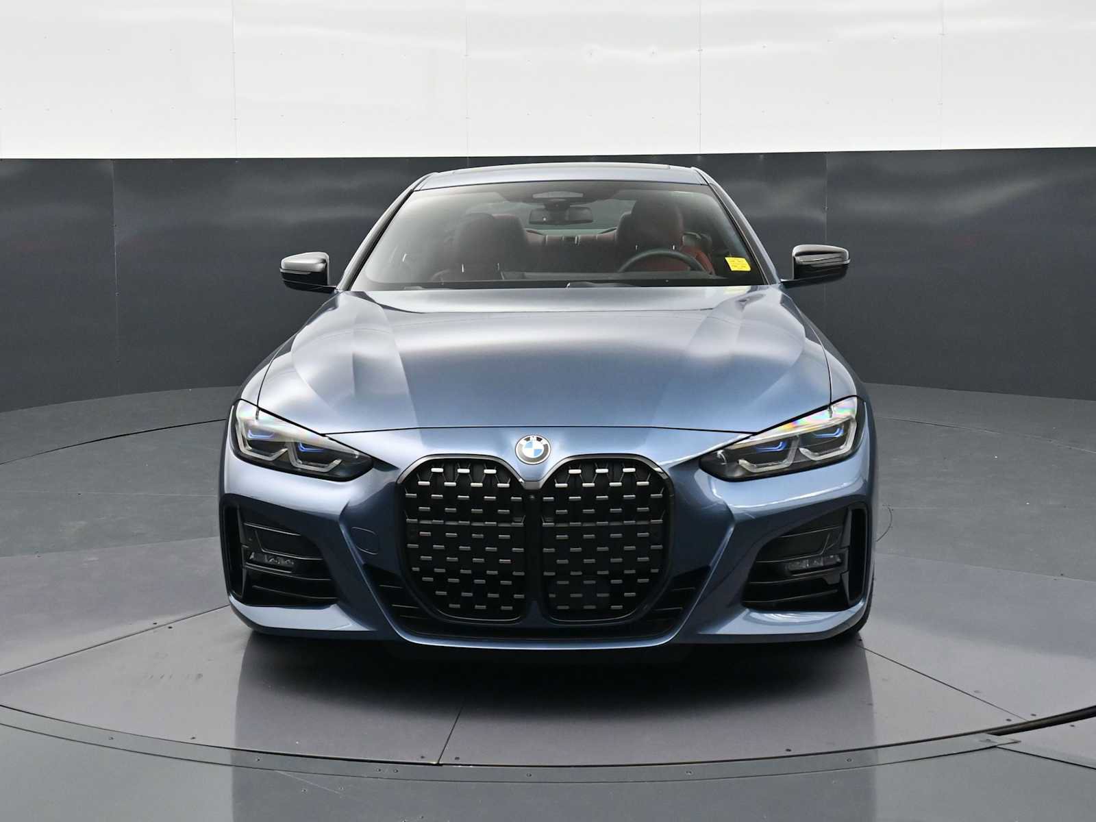 Used 2024 BMW 430i Coupe w/ M Sport Package RWD image 2