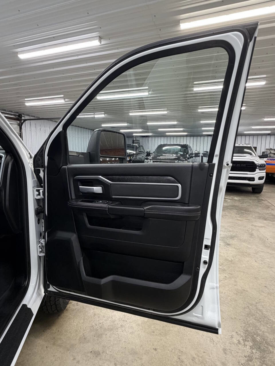 Used 2024 RAM 3500 SLT w/ Quick Order Package 2YG SLT image 42