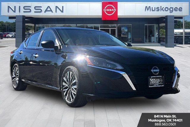 Used 2025 Nissan Altima 2.5 SV