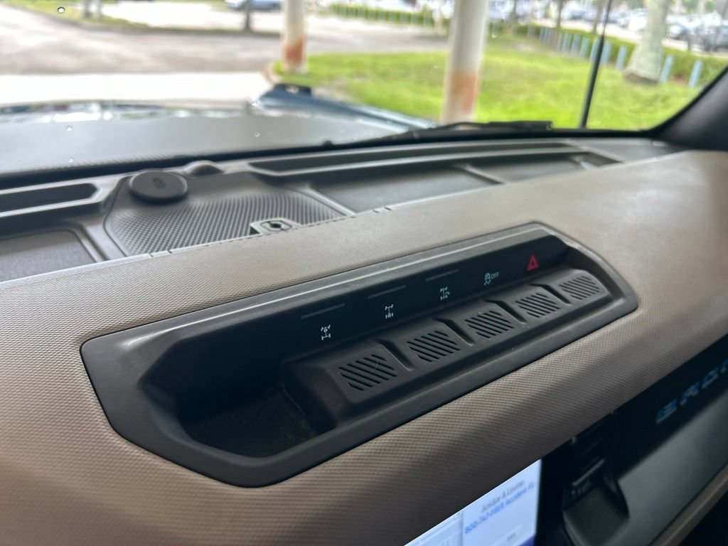 Used 2021 Ford Bronco Wildtrak AWD/4WD image 43