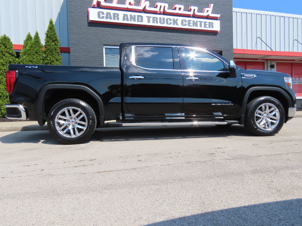 Used 2021 GMC Sierra 1500 SLT w/ SLT Premium Plus Package AWD/4WD image 3