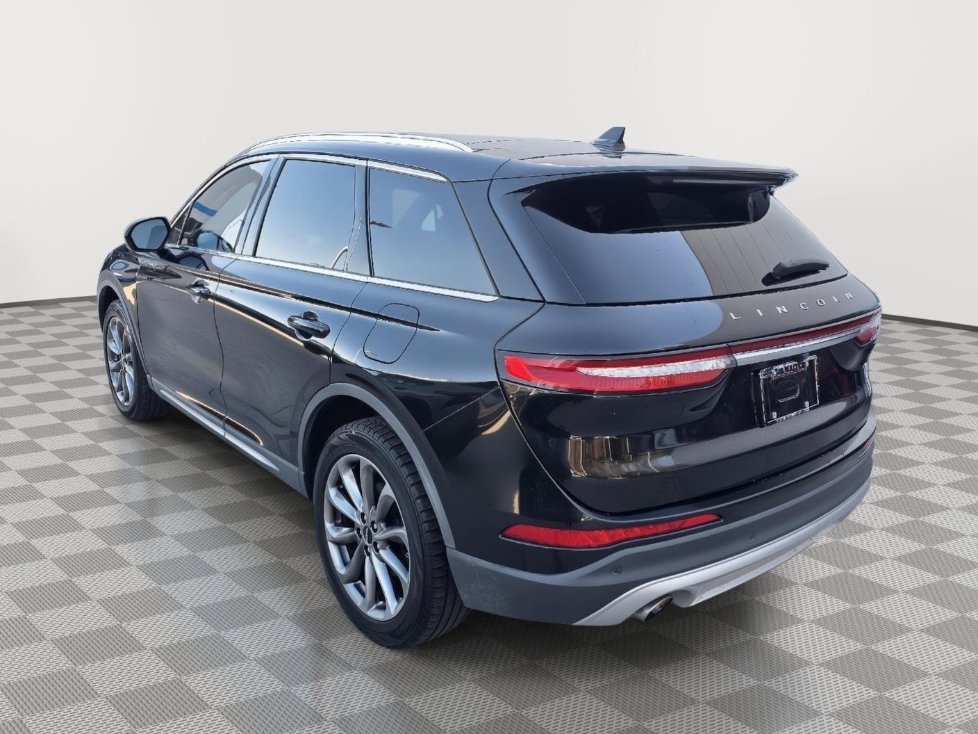 Used 2020 Lincoln Corsair AWD w/ Premium Package image 8