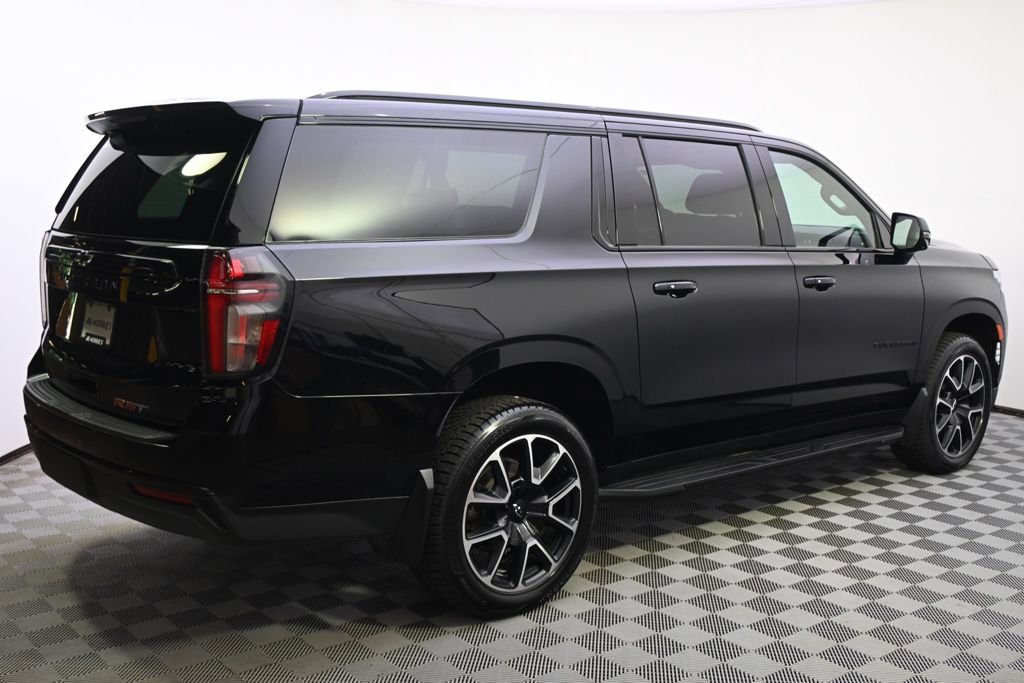 Used 2023 Chevrolet Suburban RST w/ Luxury Package AWD/4WD image 7